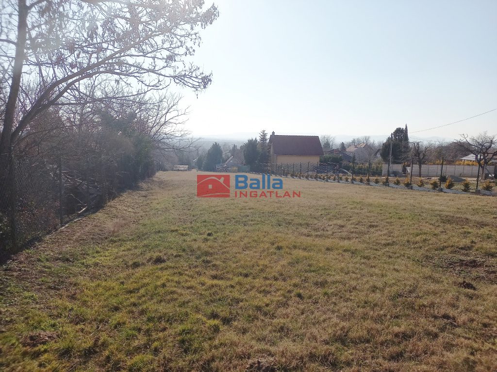 Eladó 3052 m²-estelek Csömör, Híd utca: 75'000'000 Ft