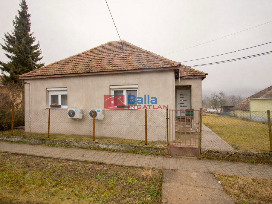 Eladó 90 m²-escsaládi ház Csővár, Rákóczi Ferenc utca: 59'900'000 Ft