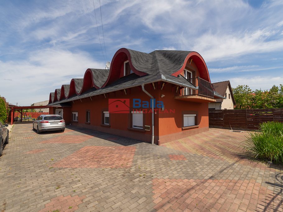 Eladó 350 m²-escsaládi ház Délegyháza, Nagycsaládos ház: 139'900'000 Ft