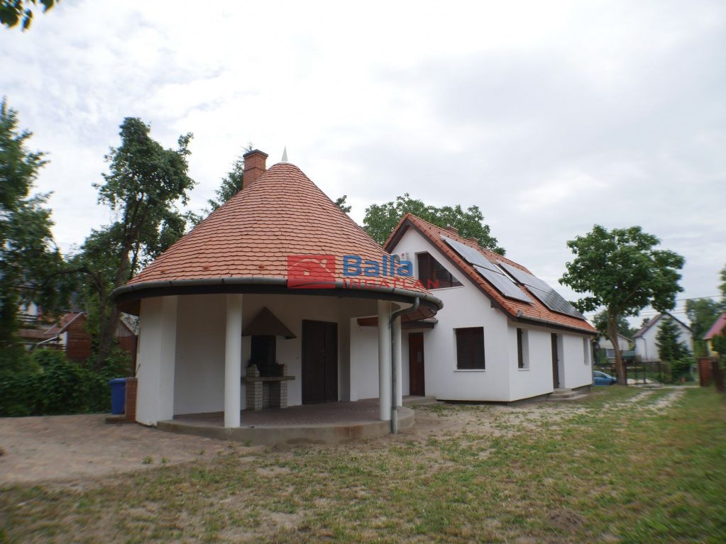 Eladó 105 m²-escsaládi ház Dömsöd, Dabi utca: 98'900'000 Ft