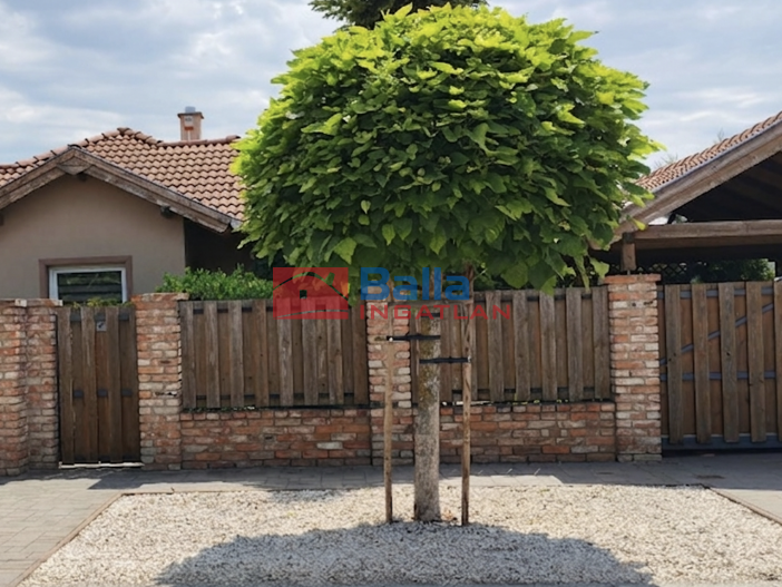 Eladó 80 m²-esikerház Dunaharaszti, kertvárosi övezet: 119'000'000 Ft