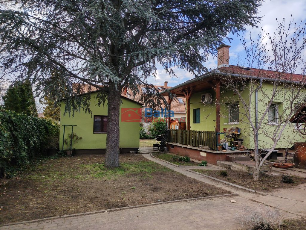 Eladó 132 m²-escsaládi ház Dunakeszi, Alag: 145'000'000 Ft