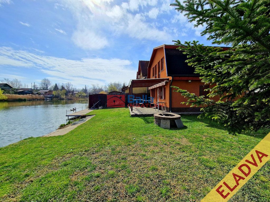 Eladó 68 m²-escsaládi ház Dunakeszi, Harcsa utca: 56'900'000 Ft