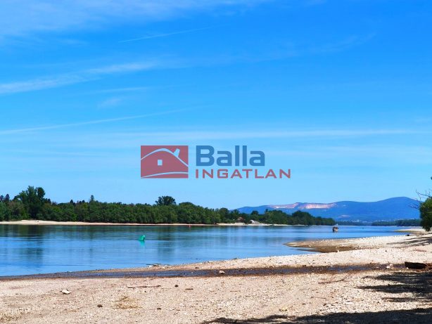 Eladó 1143 m²-estelek Dunakeszi, Kenu köz: 105'000'000 Ft