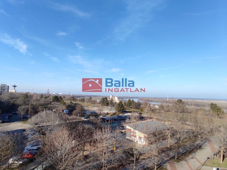 Eladó 27 m²-estársasházi lakás Dunaújváros, Korányi Sándor utca: 24'800'000 Ft