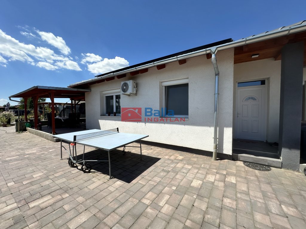 Eladó 99 m²-essorház Dunavarsány, Nagy telek: 125'900'000 Ft
