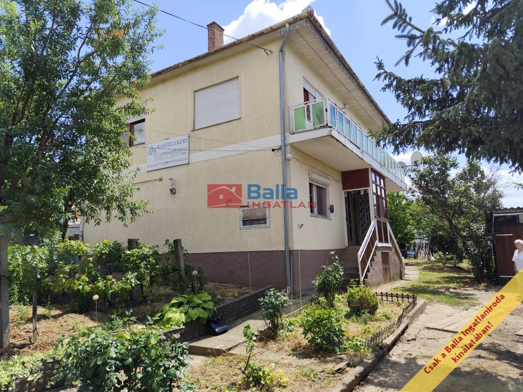 Eladó 130 m²-escsaládi ház Ecséd, Táncsics Mihály utca: 38'900'000 Ft