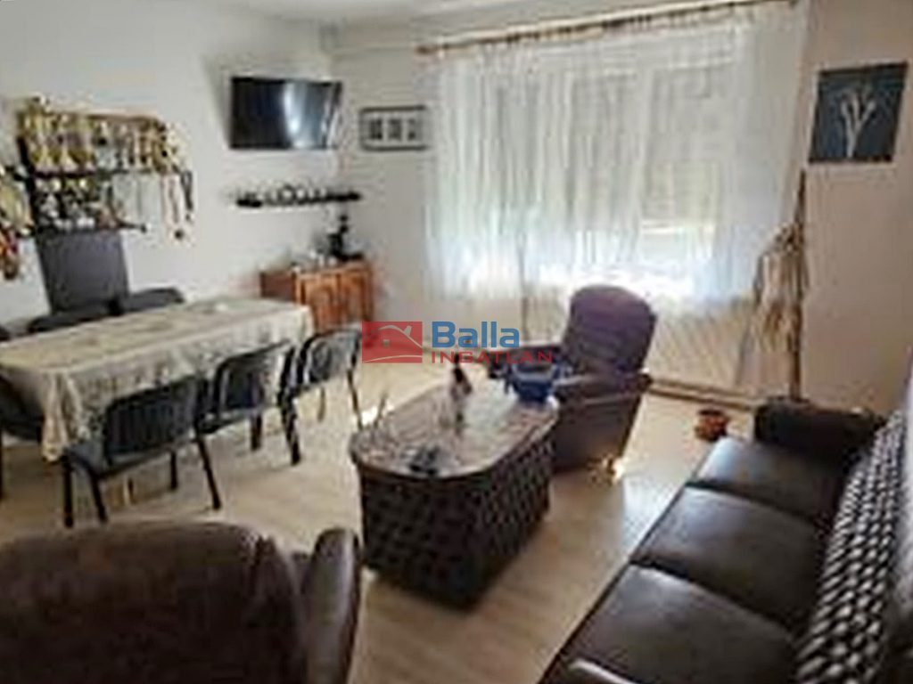 Eladó 100 m²-escsaládi ház Érd (Istvántelep) , Madár nevü utca: 86'000'000 Ft