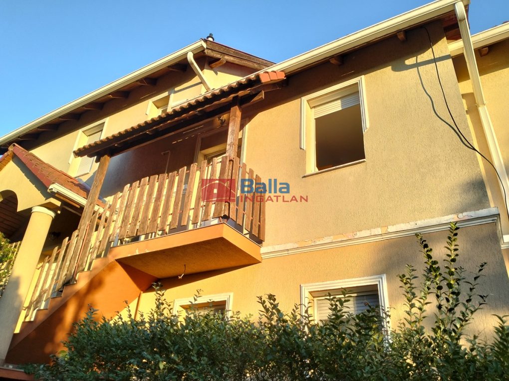 Eladó 104 m²-estársasházi lakás Érd (Parkváros) , Parkvárosi utca: 89'900'000 Ft