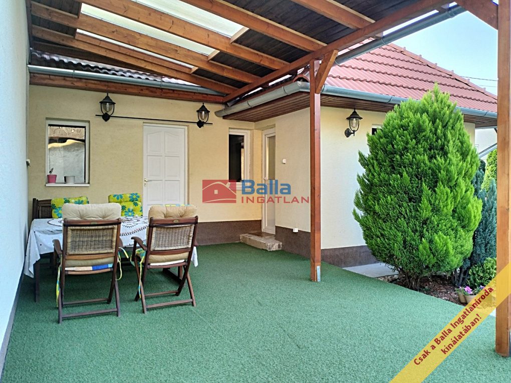Eladó 83 m²-escsaládi ház Érd (Vincellér) , Borneves utca: 125'000'000 Ft