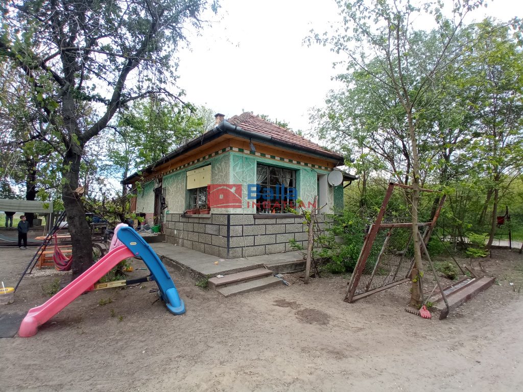 Eladó 3093 m²-esmezőgazdasági ingatlan Felsőpakony, 060/2 utca: 59'890'000 Ft