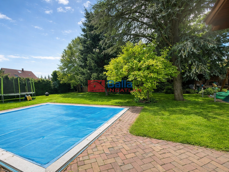 Eladó 147 m²-escsaládi ház Fót, Fót-Kisalag,kétgenerációs családiház: 144'900'000 Ft