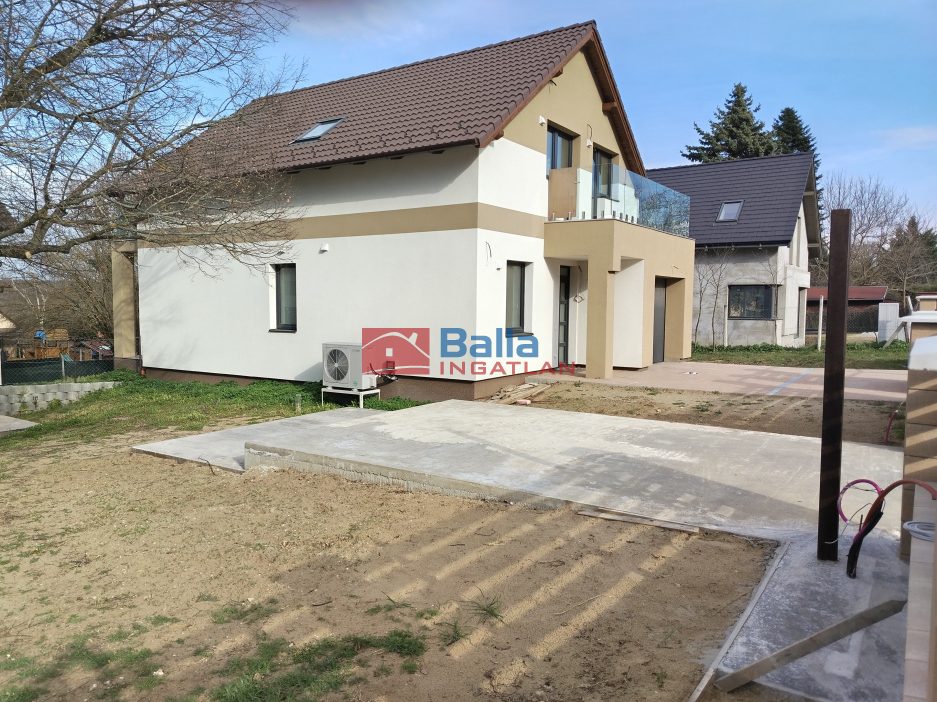 Eladó 126 m²-escsaládi ház Gödöllő, Fenyves területi utca: 149'900'000 Ft