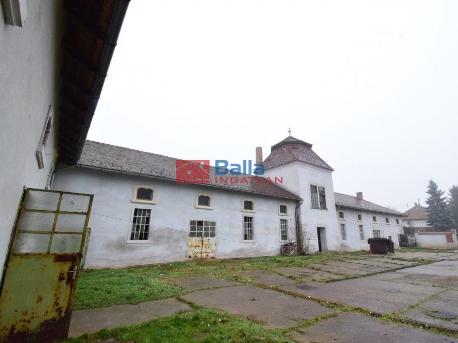 Eladó 792 m²-esegyéb vendéglátó egység Gödöllő, Mátyás király utca: 395'000'000 Ft