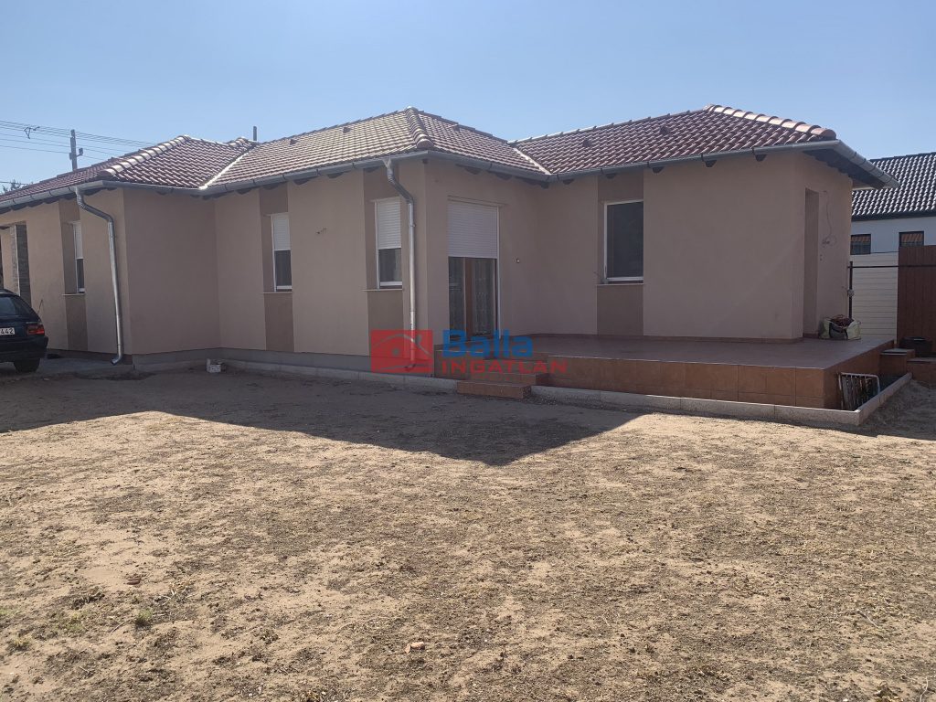 Eladó 120 m²-escsaládi ház Gyál, Juhász Gy. utca: 125'000'000 Ft
