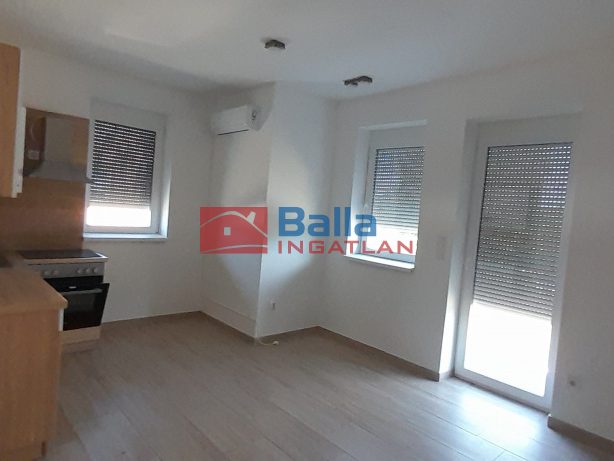 Kiadó 30 m²-estársasházi lakás Hatvan, Csaba utca: 140'000 Ft