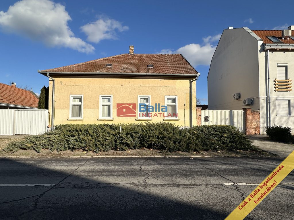 Eladó 120 m²-escsaládi ház Jászberény, Belvárosban: 47'800'000 Ft