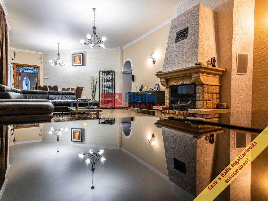 Eladó 226 m²-escsaládi ház Kartal, Orgona utca: 191'000'000 Ft