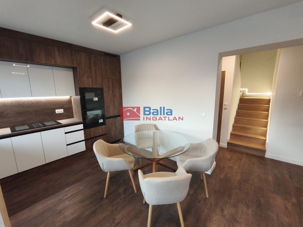 Eladó 165 m²-escsaládi ház Kerepes, Széphegy: 138'900'000 Ft