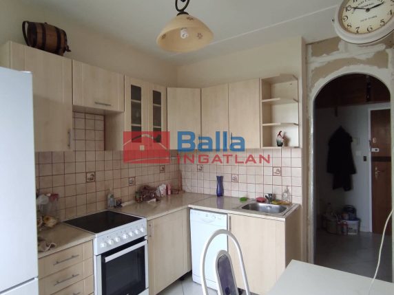 Eladó 57 m²-estársasházi lakás Komló, Körtvélyes utca: 11'000'000 Ft