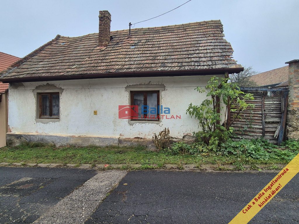 Eladó 65 m²-escsaládi ház Mogyoród, Pincesor utca: 24'000'000 Ft