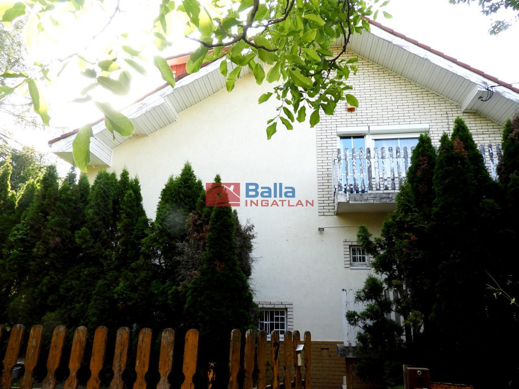 Eladó 219 m²-escsaládi ház Nagykovácsi, Semmelweis utca: 165'000'000 Ft