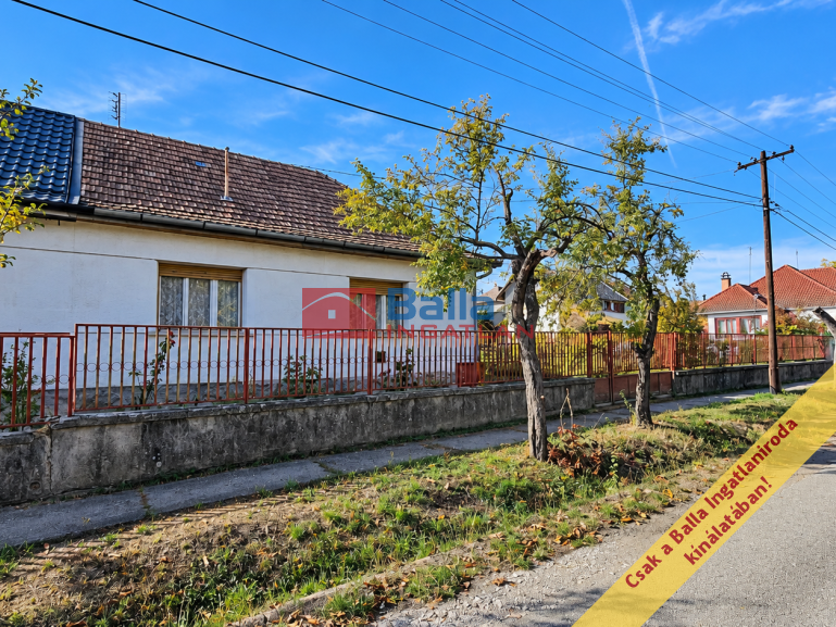 Eladó 75 m²-escsaládi ház Nógrád, Vasút sor: 35'900'000 Ft