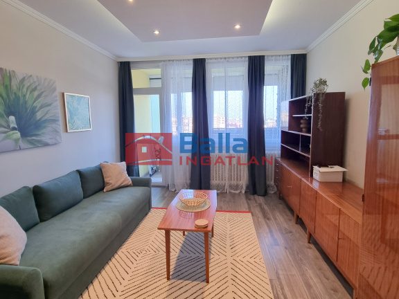 Kiadó 62 m²-estársasházi lakás Nyíregyháza, Búza tér: 200'000 Ft