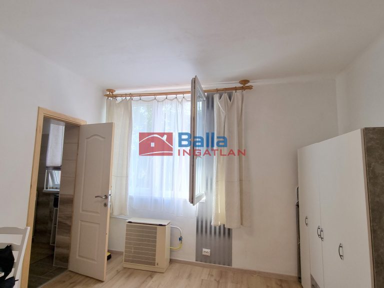 Kiadó 27 m²-estársasházi lakás Nyíregyháza, Deák Ferenc utca: 120'000 Ft