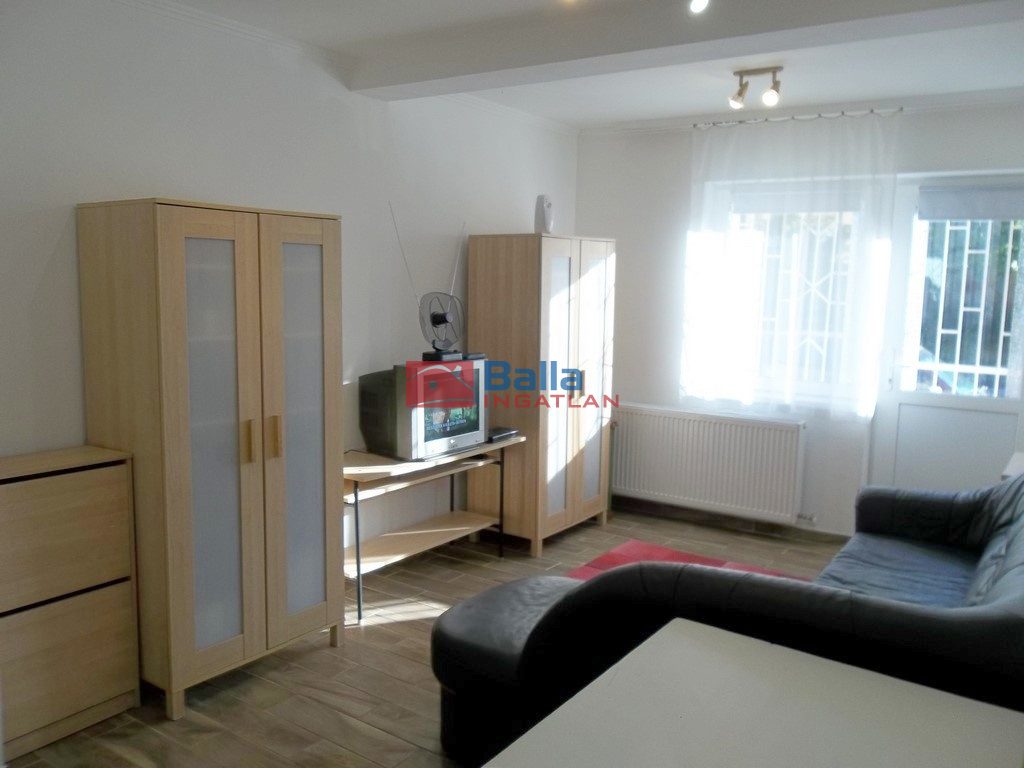 Kiadó 28 m²-esházrész Nyíregyháza, Debreceni utca: 100'000 Ft