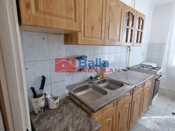 Kiadó 43 m²-estársasházi lakás Nyíregyháza, Északi körút: 110'000 Ft