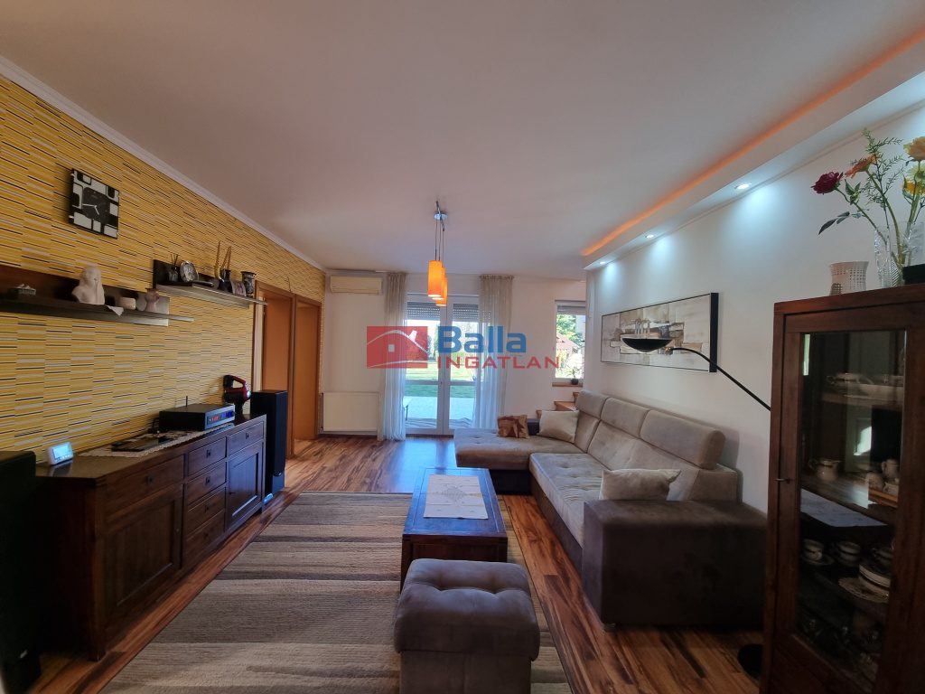 Eladó 121 m²-esikerház Nyíregyháza, Ságvári kertváros: 98'000'000 Ft