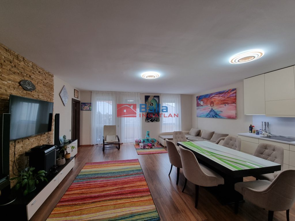 Eladó 111 m²-estársasházi lakás Nyíregyháza, Tavasz u közeli utca: 110'000'000 Ft