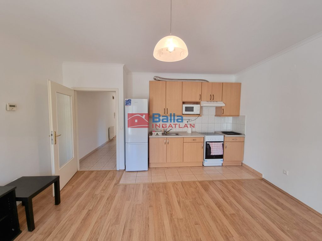 Kiadó 56 m²-estársasházi lakás Nyíregyháza, Új utca: 150'000 Ft
