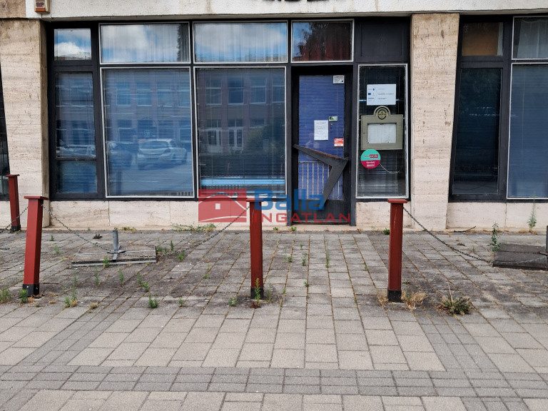 Eladó 67 m²-esvendéglátó egység utcai bejárattal Ózd, Árpád v. út: 27'500'000 Ft