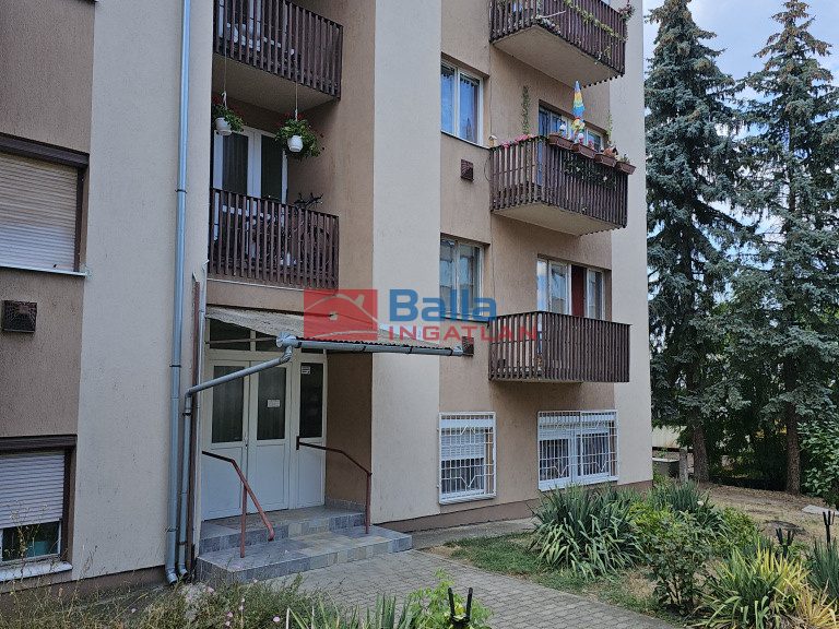 Eladó 51 m²-estársasházi lakás Ózd, Vajda János út: 13'800'000 Ft