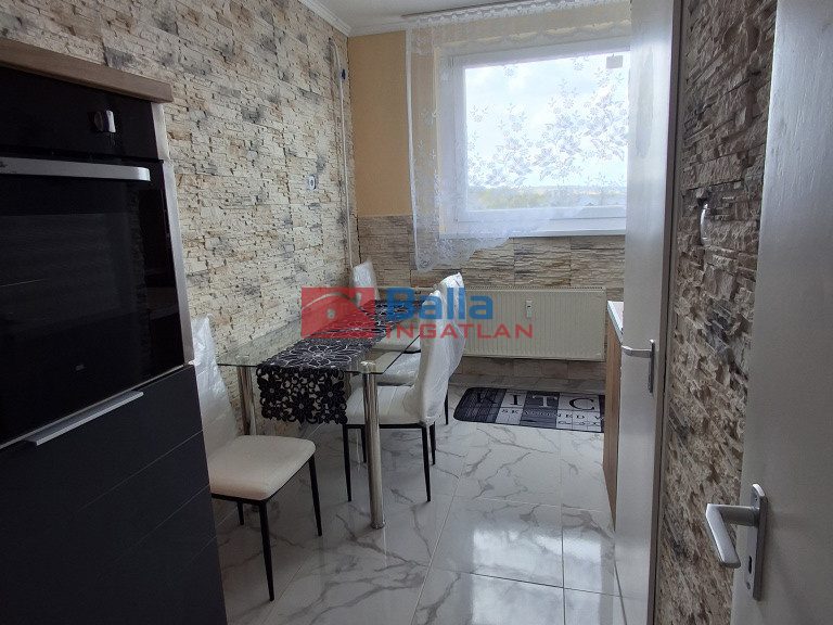 Eladó 51 m²-estársasházi lakás Ózd, Vasvár út: 14'500'000 Ft