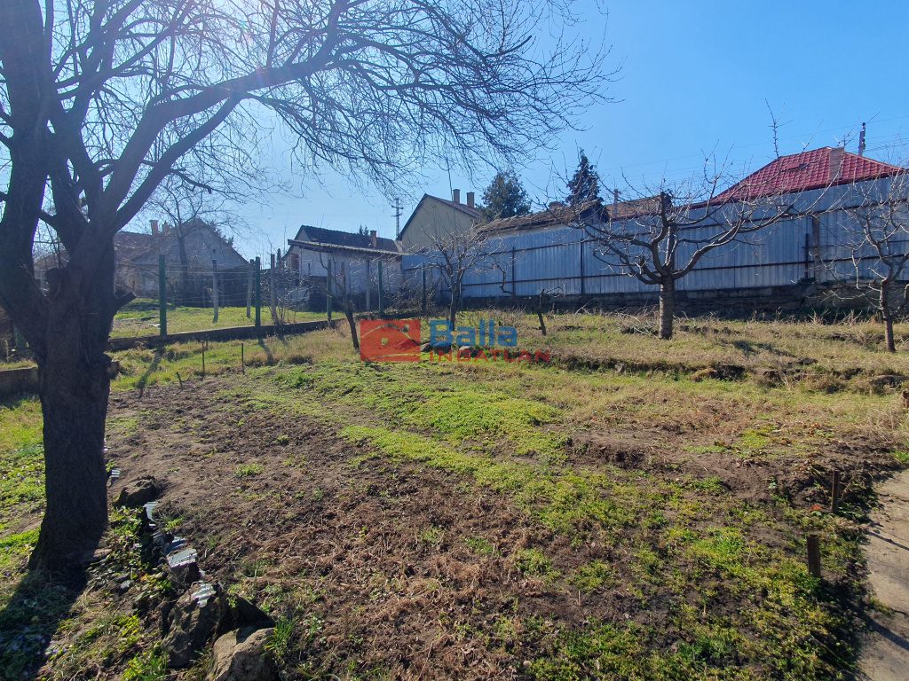 Eladó 734 m²-estelek Pécel, Bartoshegy: 43'000'000 Ft