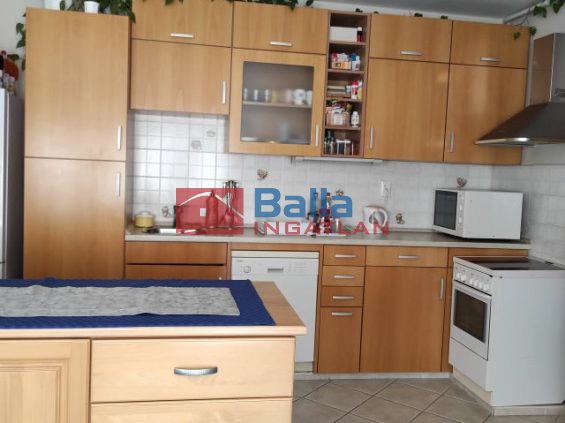 Eladó 69 m²-estársasházi lakás Pécs, Kanyar utca: 49'900'000 Ft