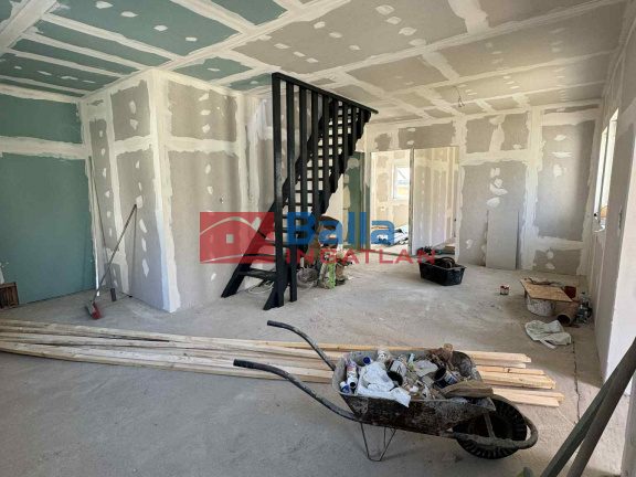 Eladó 120 m²-escsaládi ház Pilisvörösvár, Pacsirta utca: 119'900'000 Ft