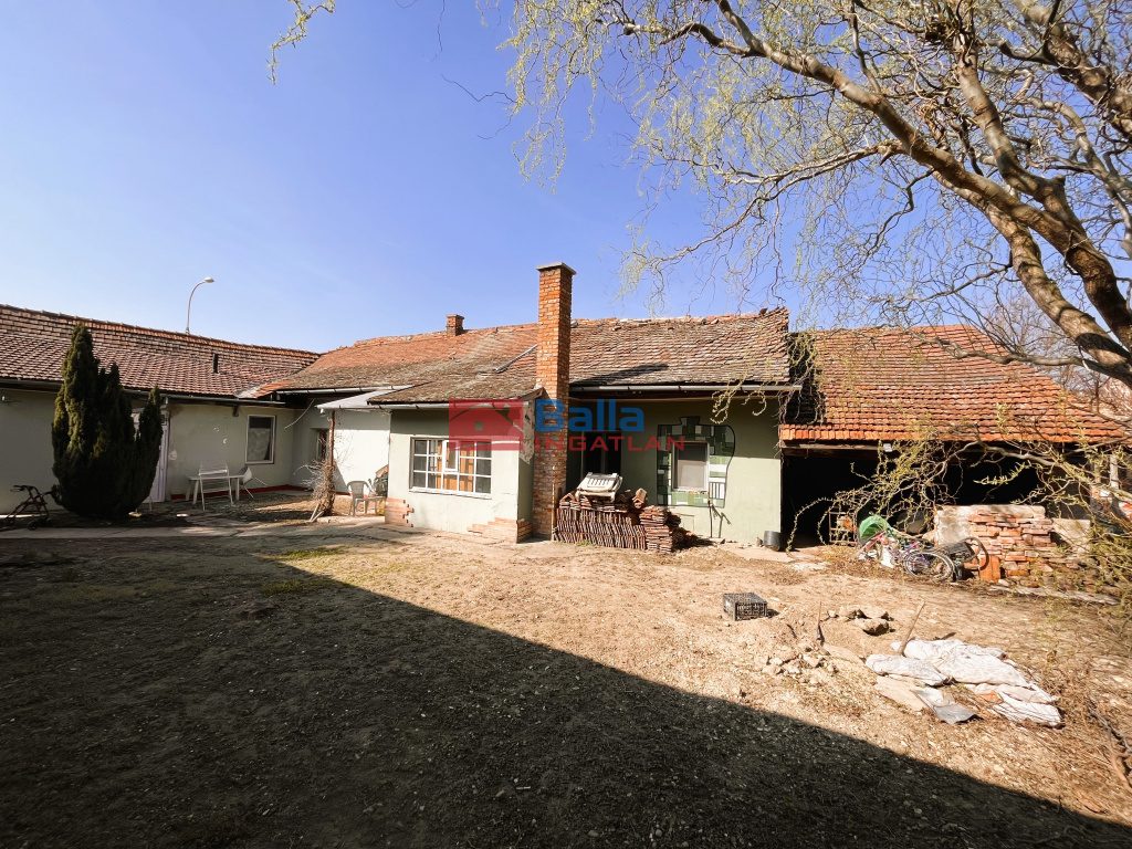 Eladó 128 m²-escsaládi ház Pomáz, Kossuth Lajos utca: 62'000'000 Ft