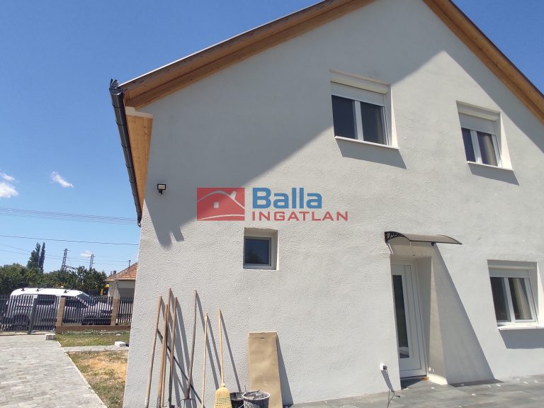 Eladó 120 m²-escsaládi ház Pusztaszabolcs, Magyar utca: 86'900'000 Ft
