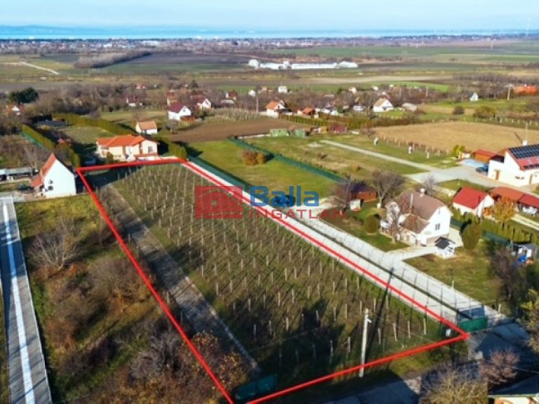 Eladó 3147 m²-estelek Siófok (Kiliti) , Csillaghegyi út: 31'900'000 Ft