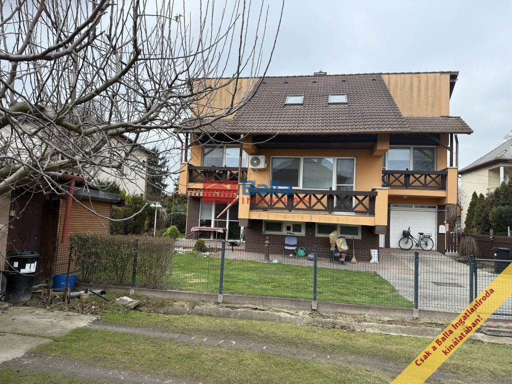 Eladó 132 m²-escsaládi ház Szigetszentmiklós, Bíró Lajos utca közeli, Duna parti utca: 99'000'000 Ft