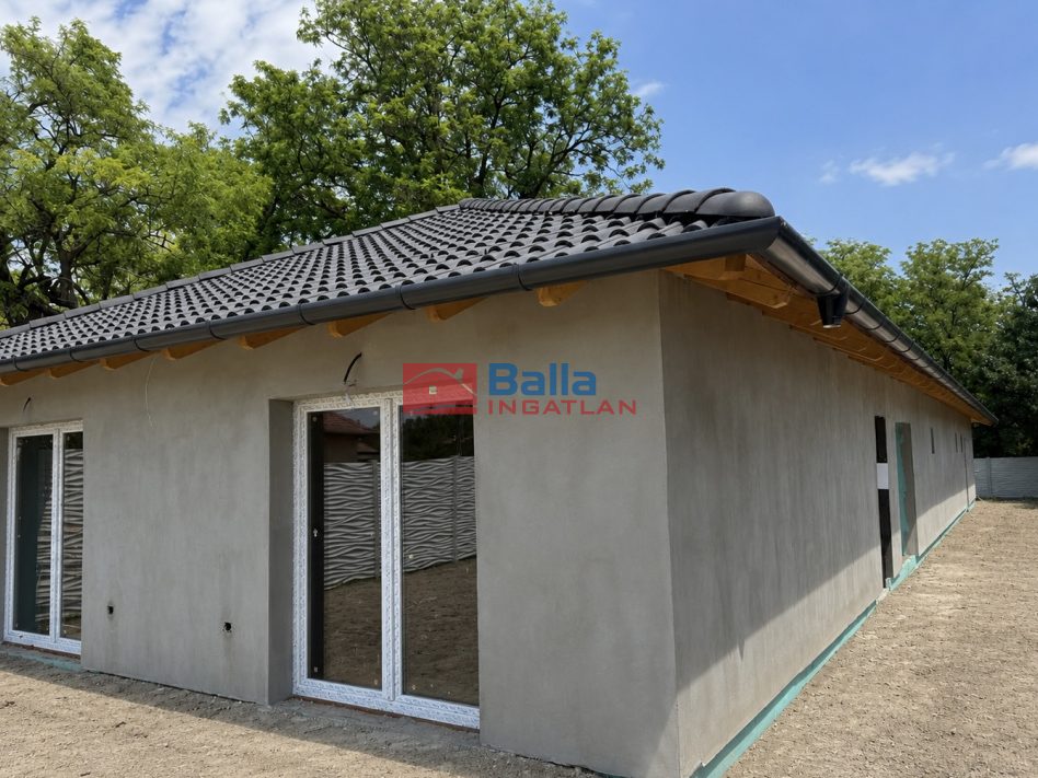 Eladó 172 m²-escsaládi ház Szigetszentmiklós, Központ közeli utca: 169'900'000 Ft