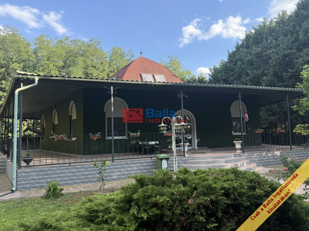 Eladó 202 m²-escsaládi ház Szigetszentmiklós, Ragád részen utca: 249'000'000 Ft