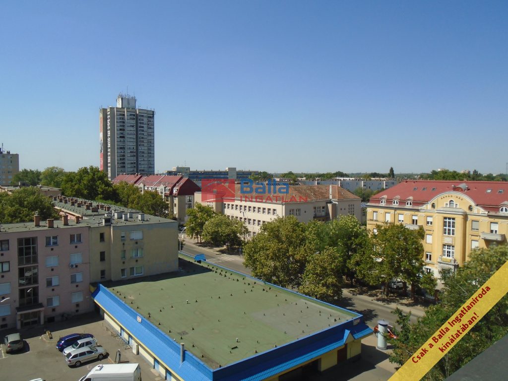 Eladó 58 m²-estársasházi lakás Szolnok, Vitéz Szathmári József utca: 34'800'000 Ft
