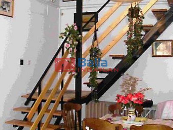 Eladó 145 m²-escsaládi ház Tamási, Központ: 40'000'000 Ft