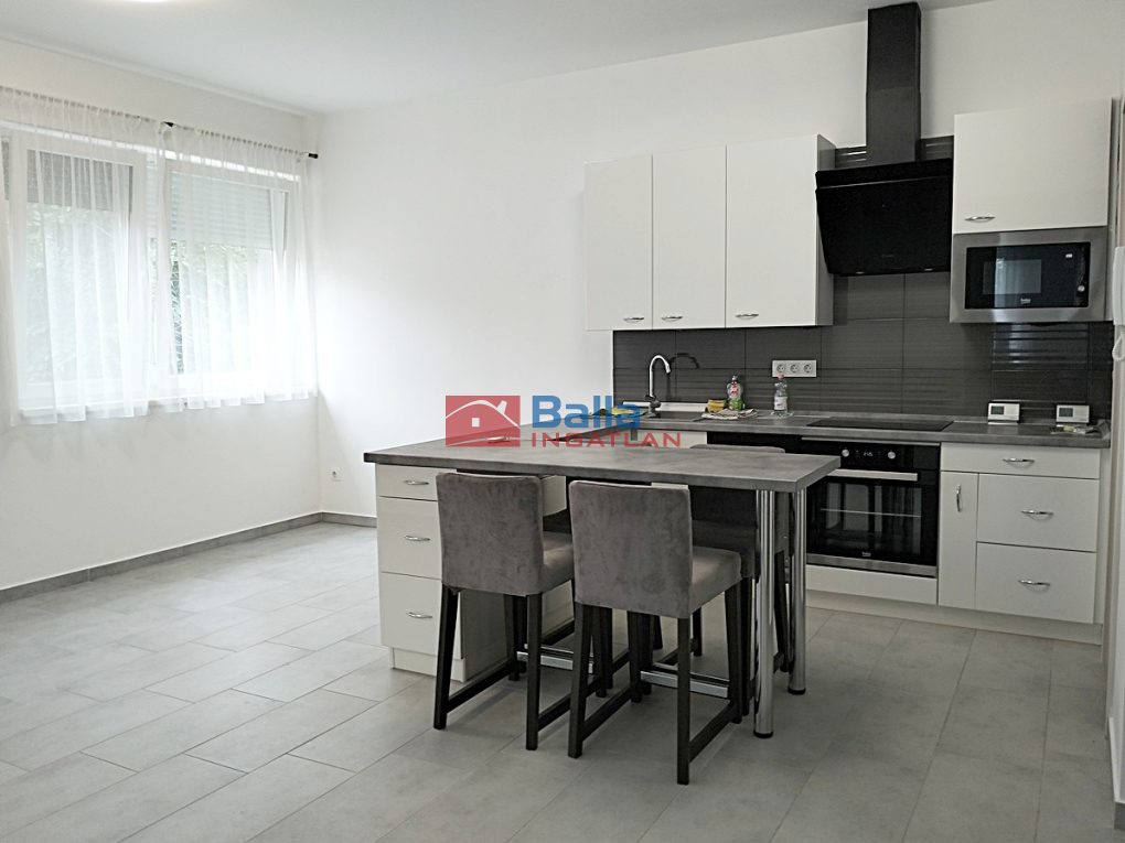 Kiadó 69 m²-estársasházi lakás Tárnok, Dózsa György út: 200'000 Ft