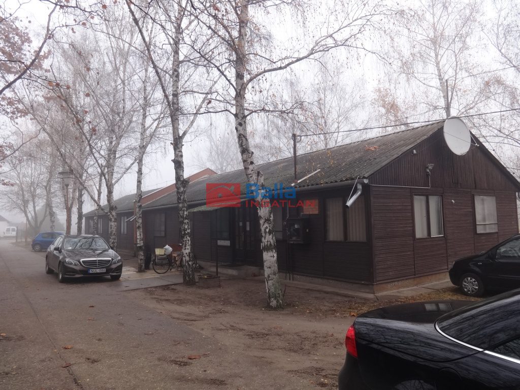 Eladó 7000 m²-estelephely Tiszakécske, Dózsa telep utca: 150'000'000 Ft